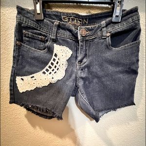 GTTON, size 7, blue color.